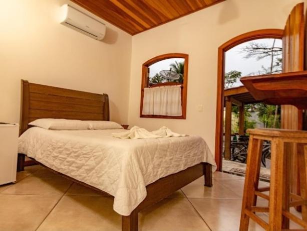 Suites Beija-Flor باراتي المظهر الخارجي الصورة