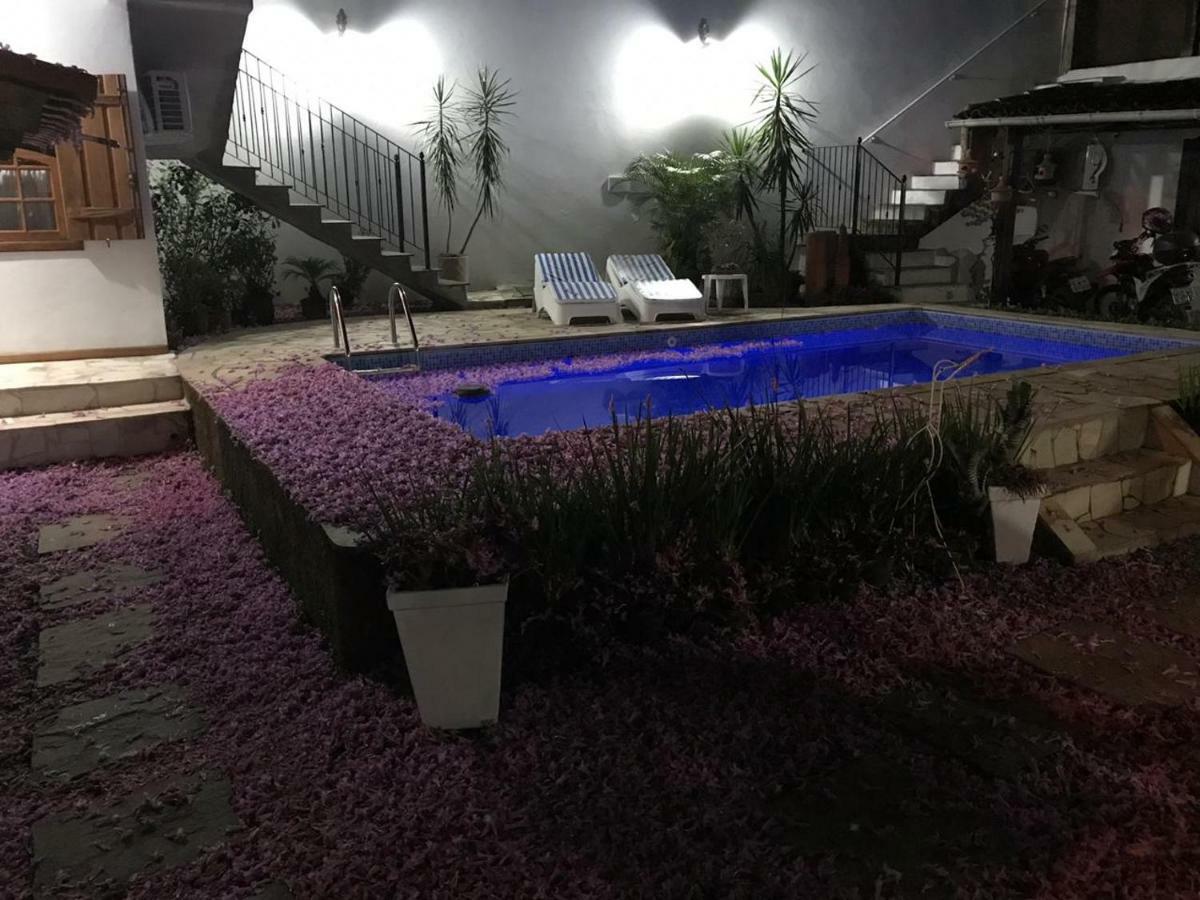 Suites Beija-Flor باراتي المظهر الخارجي الصورة